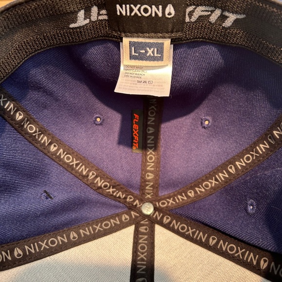 Nixon baseball hat, Flexfit size L/XL, navy blue - Picture 8 of 8